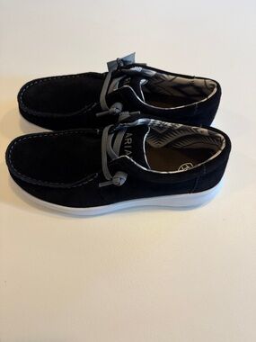 Ariat Men’s Black Suede Hilo Boat Shoes Sz 7D.  NWOB. Box 12